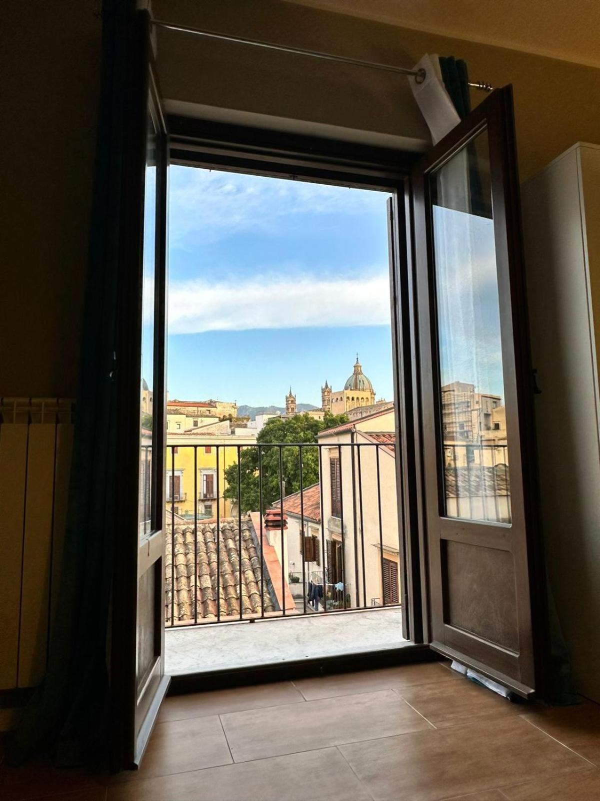 Centrumassimo Apartment Palermo Eksteriør bilde